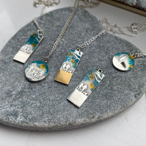 Necklace with blue sky finish