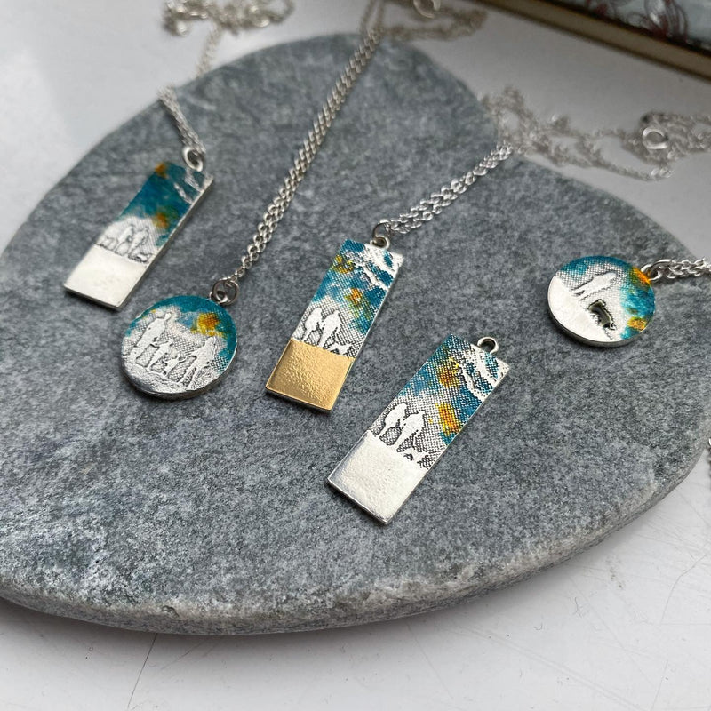 Necklace with blue sky finish