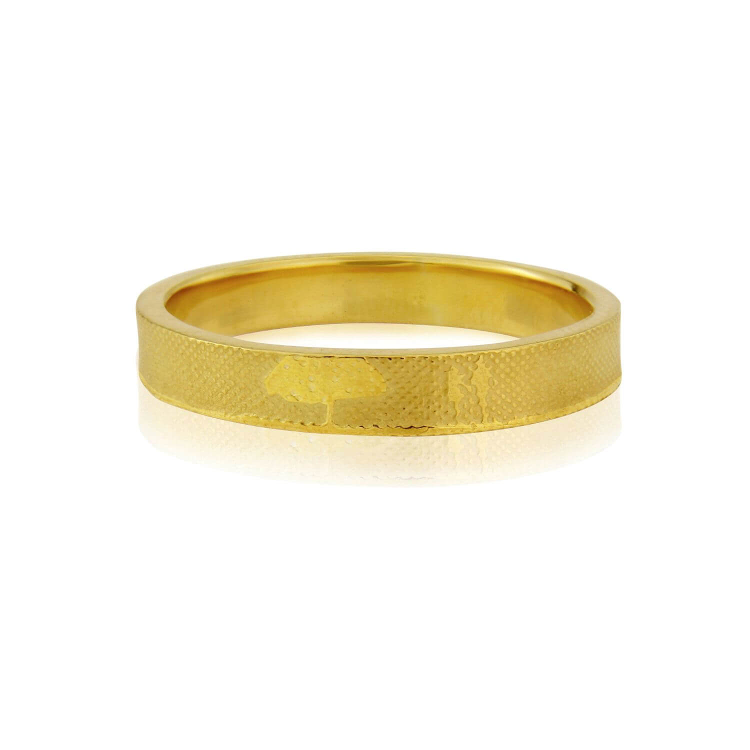Countryside Couple wedding ring in yellow gold with etched couple and tree motif