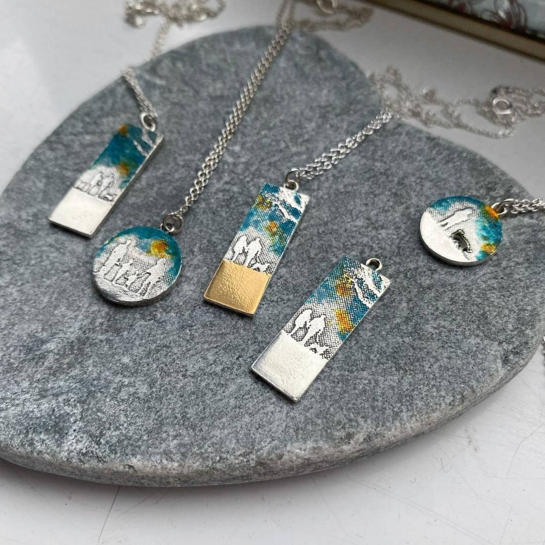 Necklace with blue sky finish