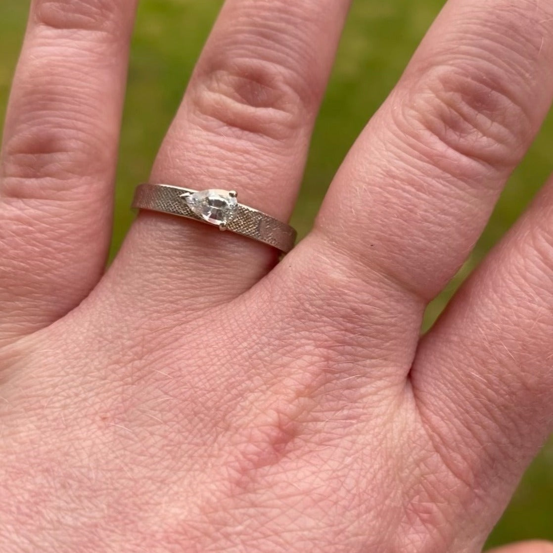 Dancing in the Rain Diamond Engagement Ring in White Gold/Platinum