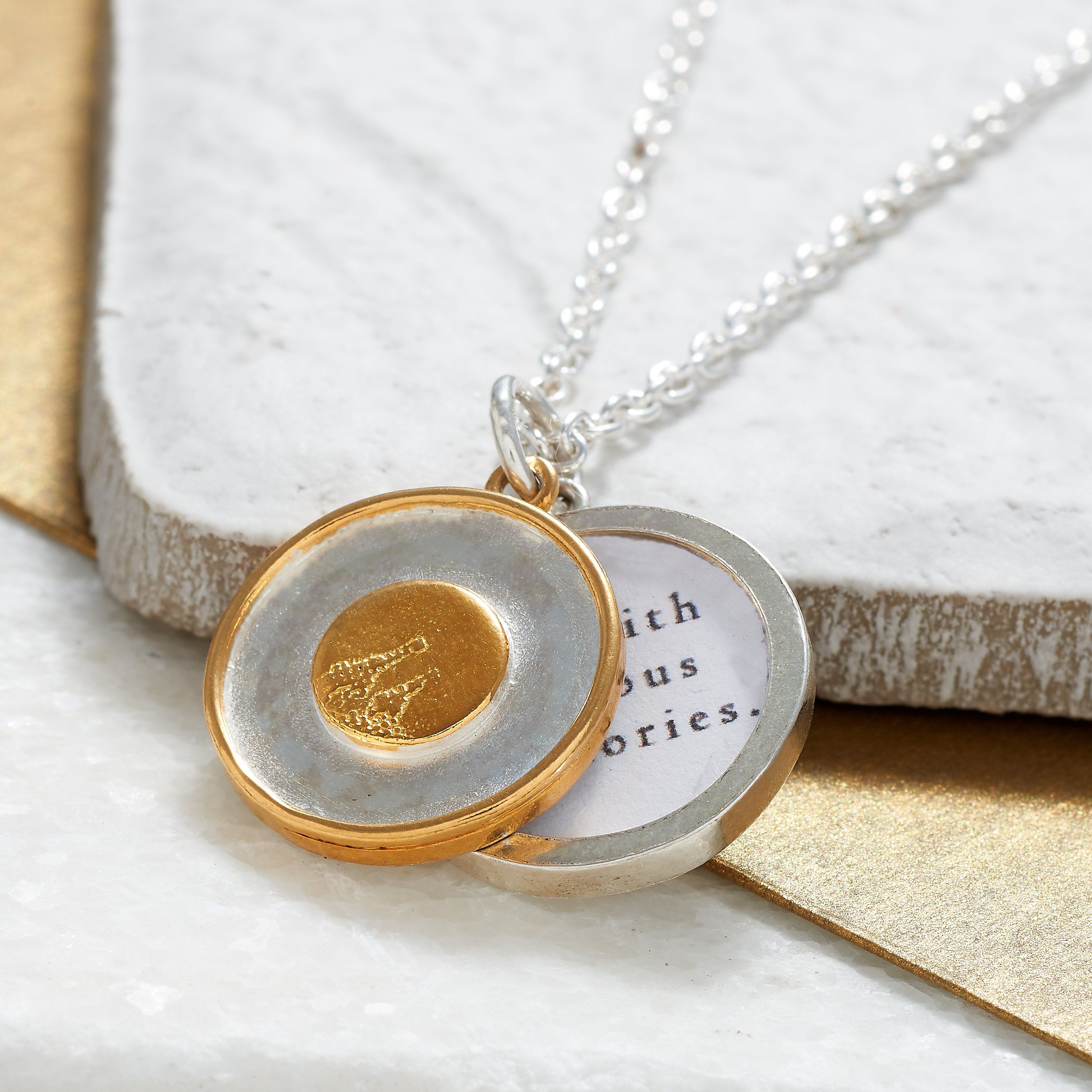 Giraffe Lovers Photo Locket