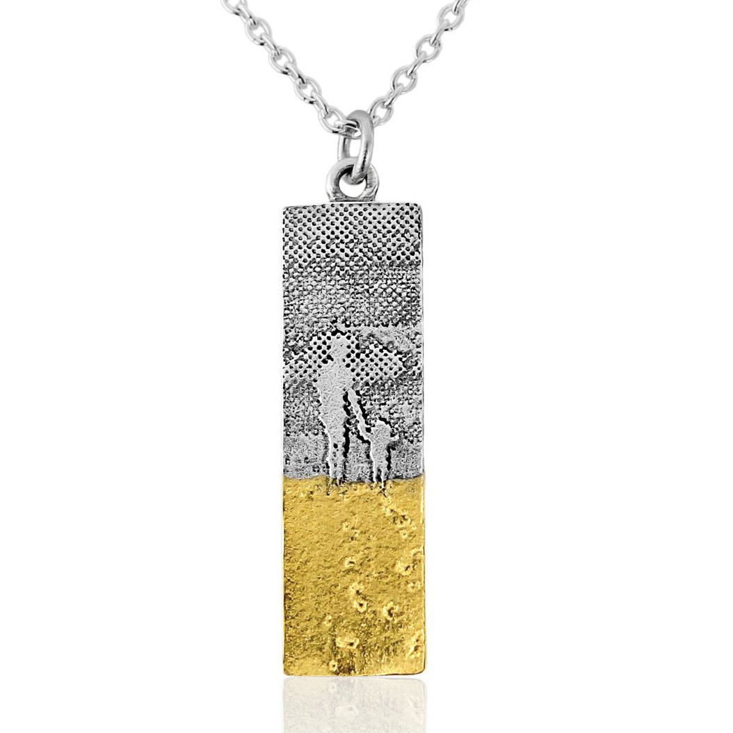 Mother and child footprints in the sand necklace in sterling silver – sentimental mum jewellery