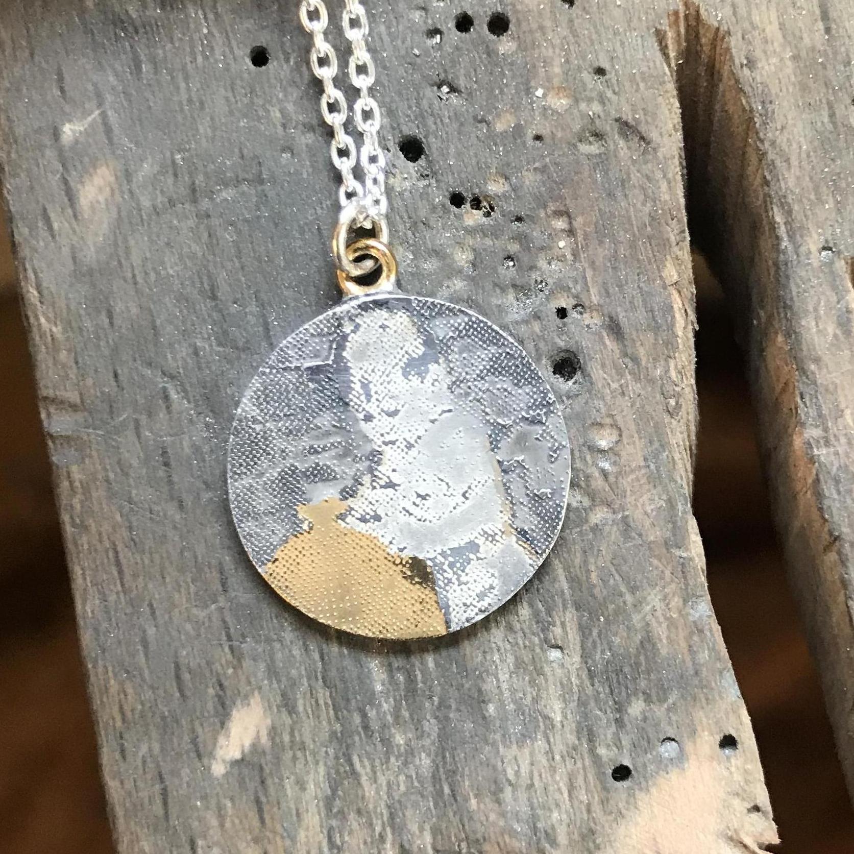Personalised Silver Photo Memory Necklace close up 