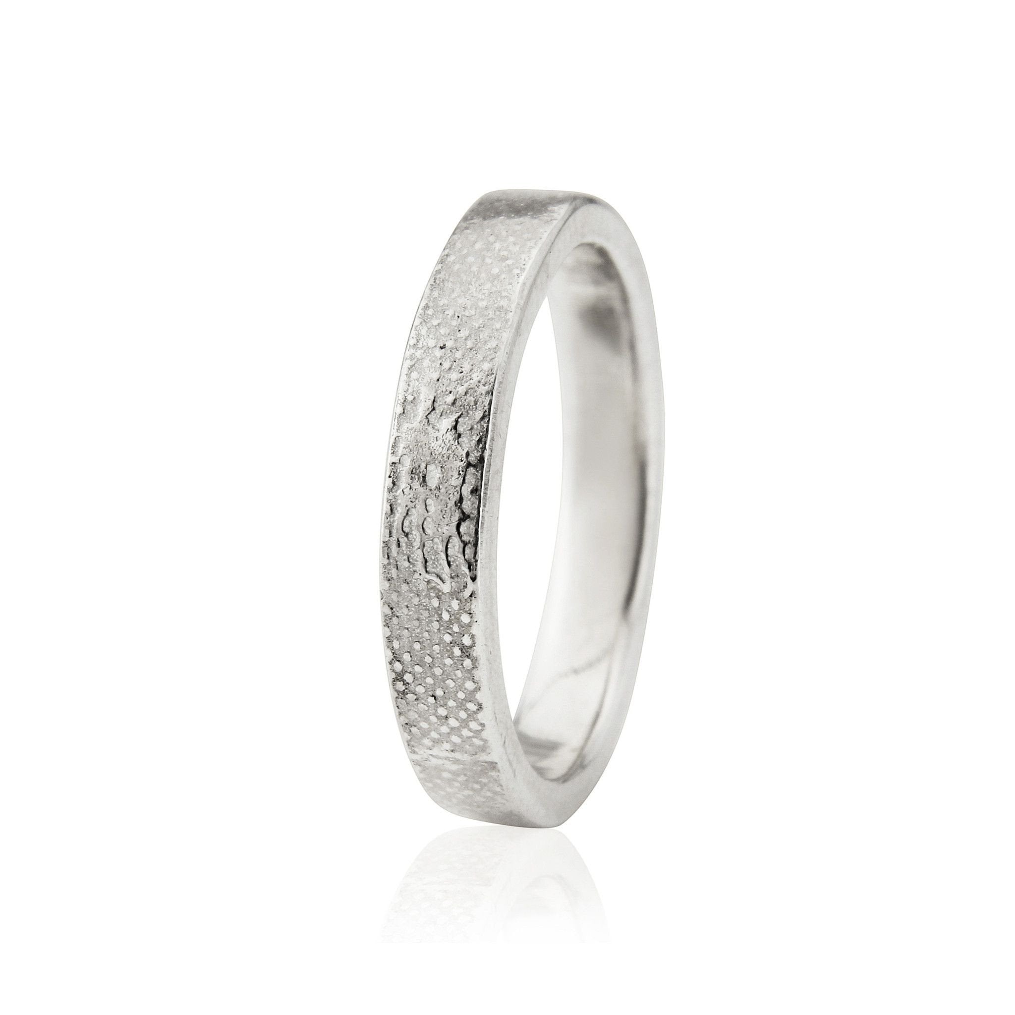 Personalised Wedding Rings with Photo Silhouette