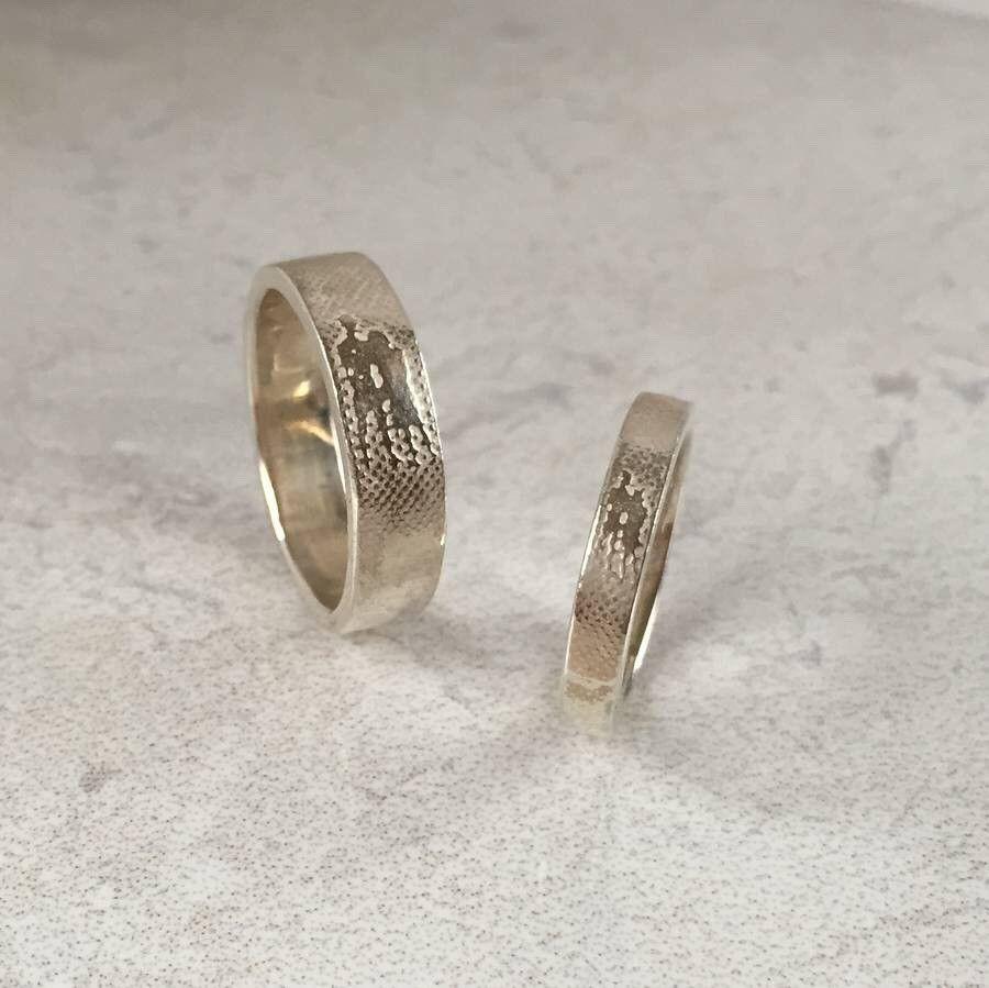 Personalised Wedding Rings with Photo Silhouette